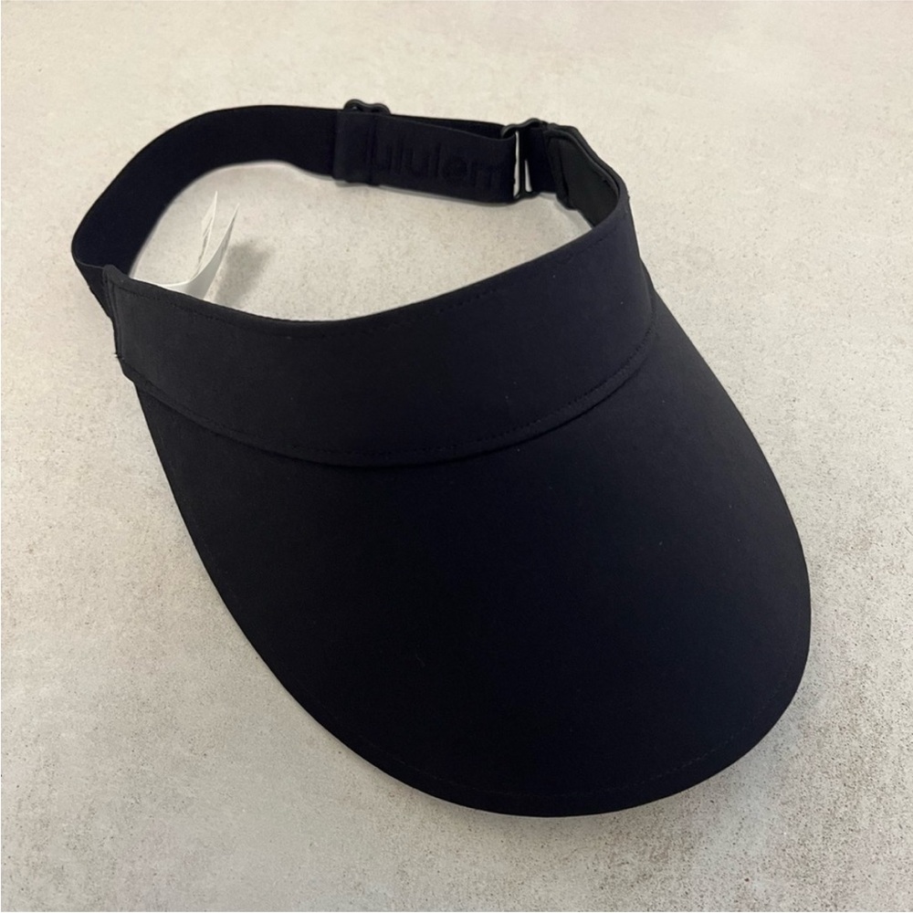 Lululemon black Fast Paced Wide Band Run Visor
